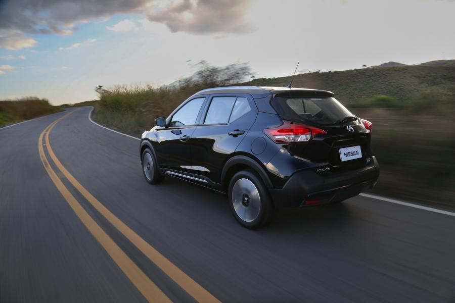  Nissan Kicks SV 2016 года  (LA) (фото 4 из 12)